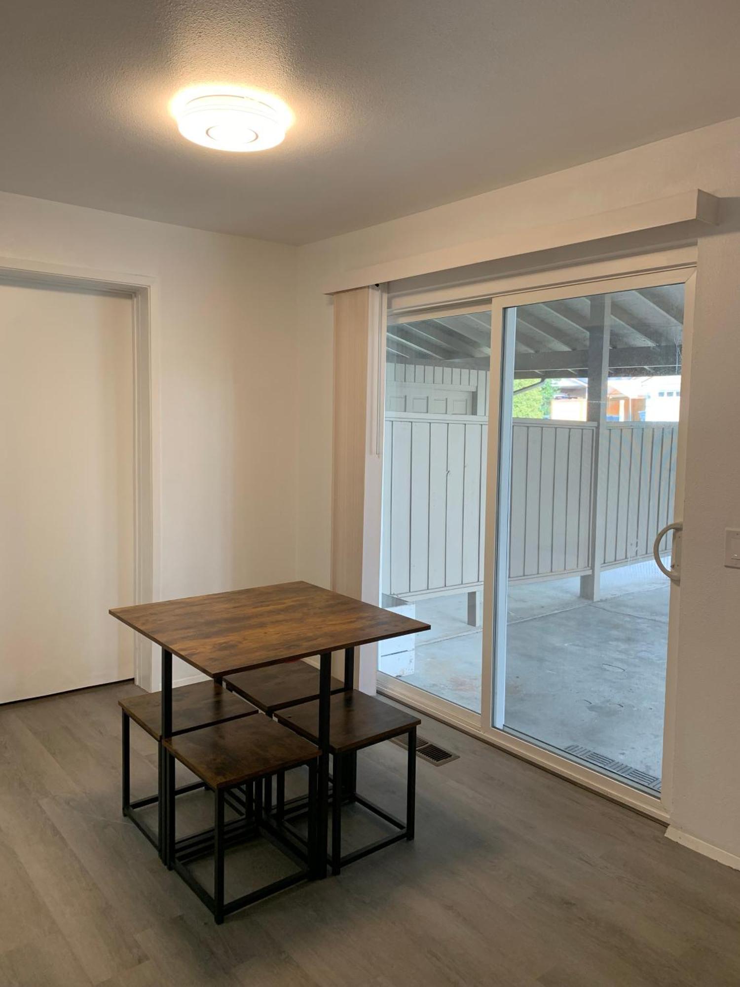 Central Bellevue Guesthouse מראה חיצוני תמונה
