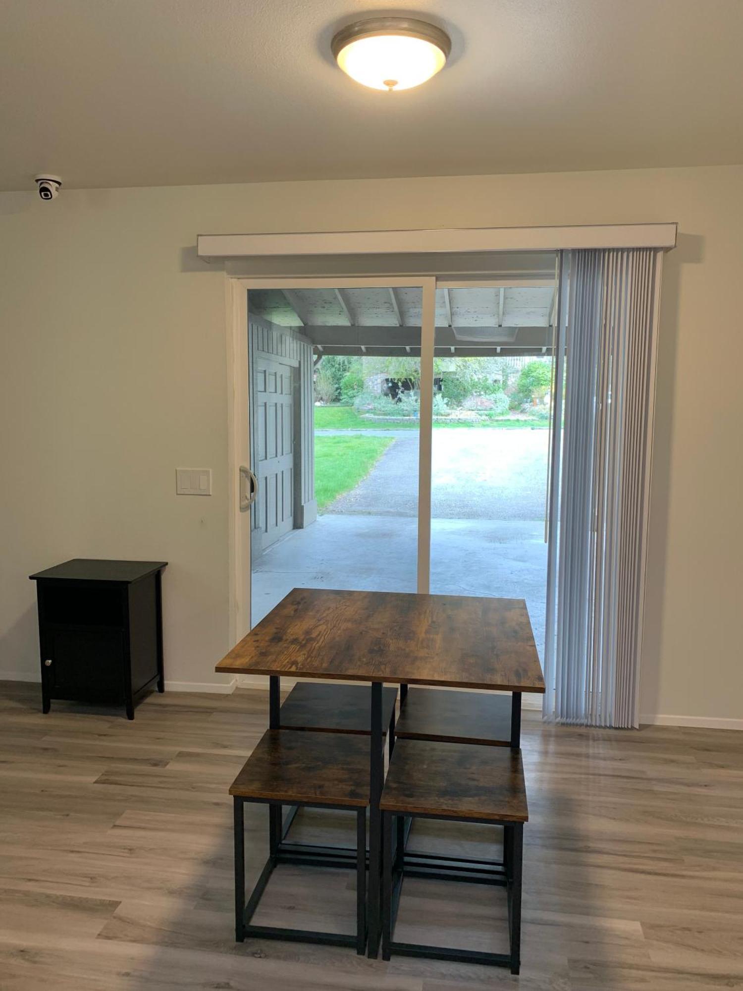 Central Bellevue Guesthouse מראה חיצוני תמונה